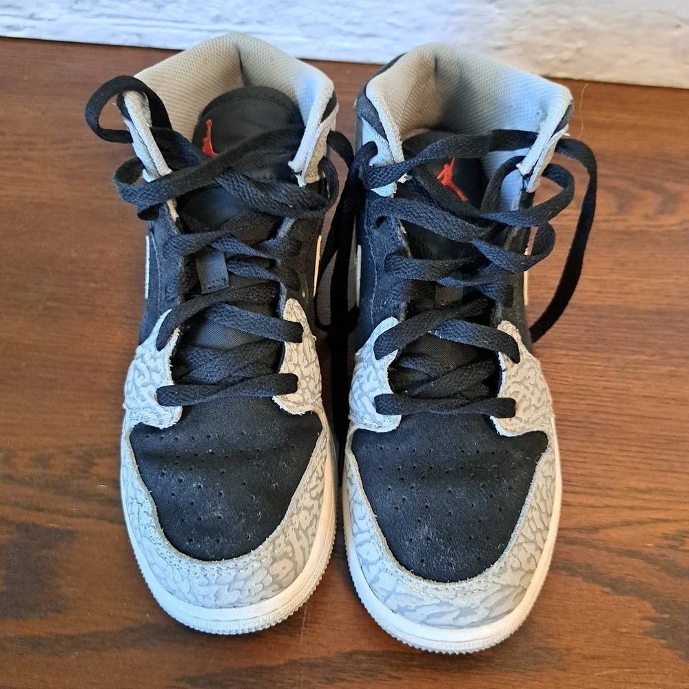Jordan 1 Mid SE Elephant Toe Kids Shoes Black Grey DM6216-016 Size 4Y